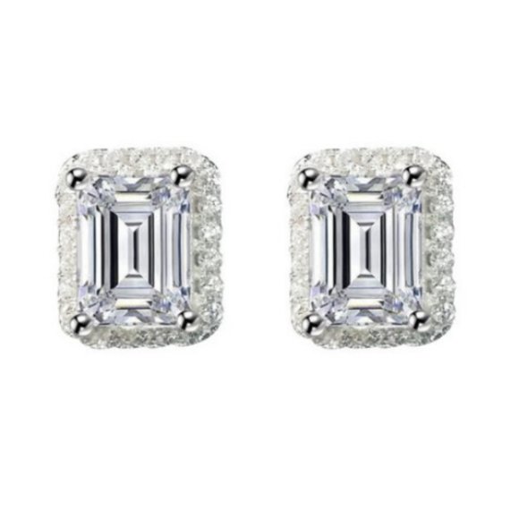 New 18K White Gold Diamond Halo Stud Earrings - Picture 2 of 4